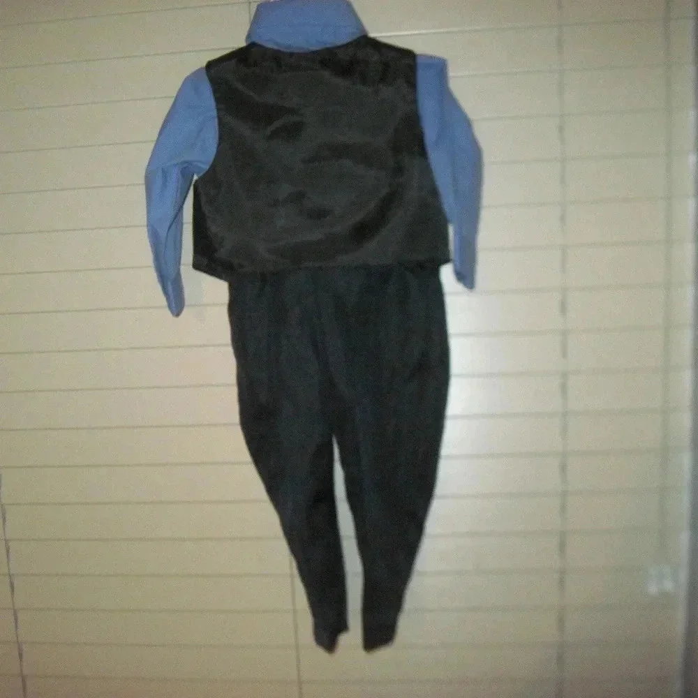 Infant Boys Shirt Tie Vest Pants Set Size 6/9M